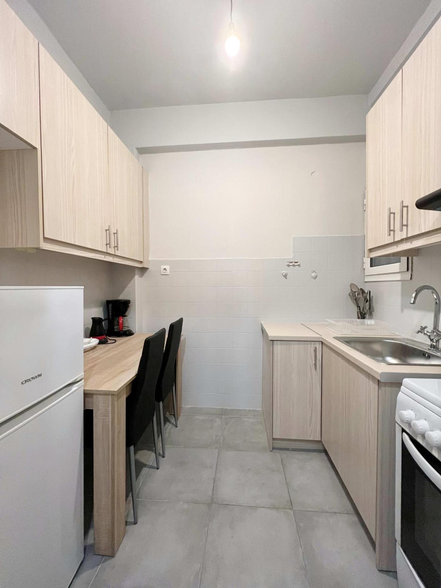 Central Apartment 3' To Metaksourgio Metro Station Atény Exteriér fotografie